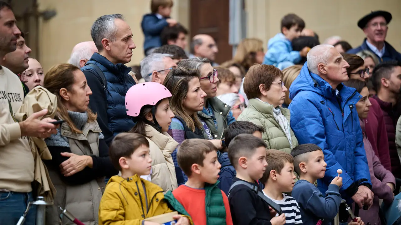 Presentación de los gigantes de la Catedral de Pamplona. PABLO LASAOSA