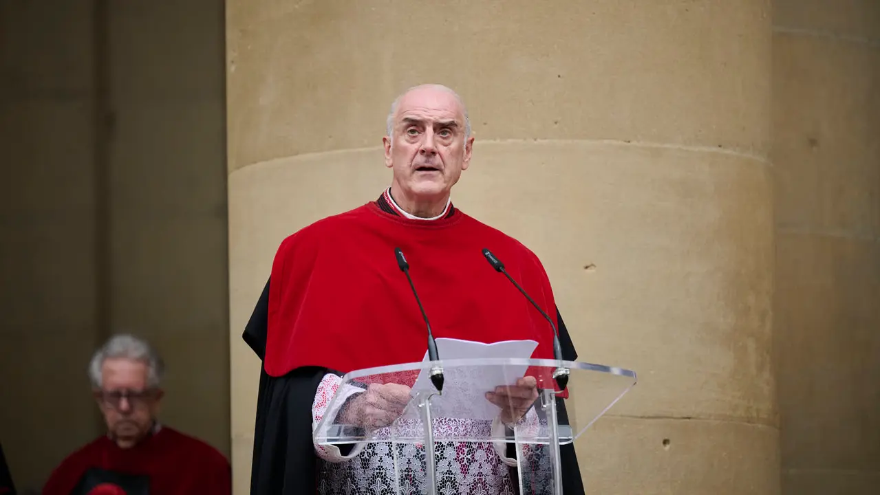 Presentación de los gigantes de la Catedral de Pamplona. PABLO LASAOSA