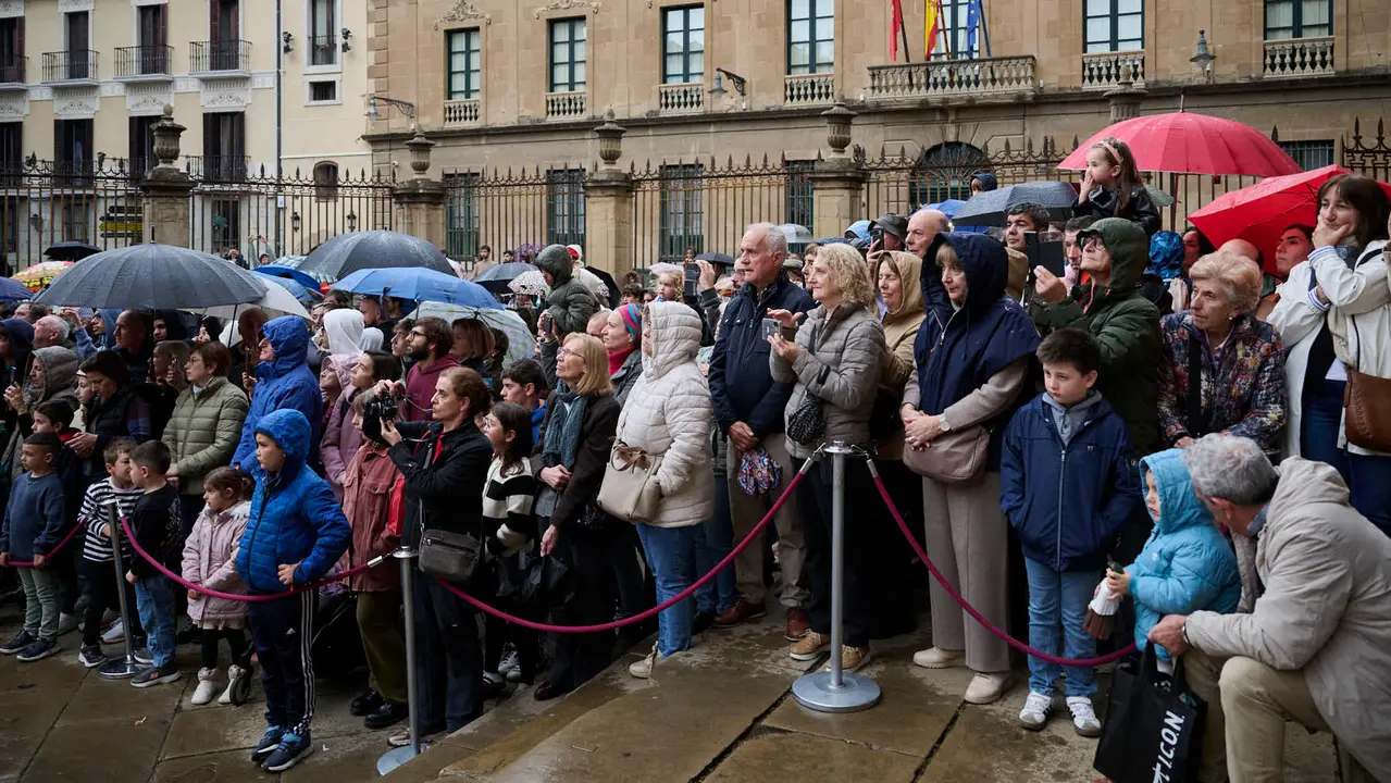 Presentación de los gigantes de la Catedral de Pamplona. PABLO LASAOSA