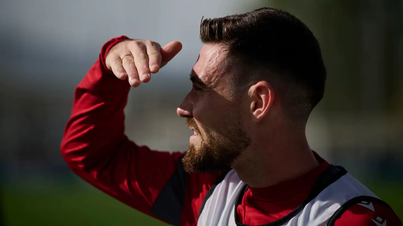 Entrenamiento de Osasuna a puerta abierta en Tajonar antes de su partido en Oviedo. PABLO LASAOSAEntrenamiento de Osasuna a puerta abierta en Tajonar antes de su partido en Oviedo. PABLO LASAOSA