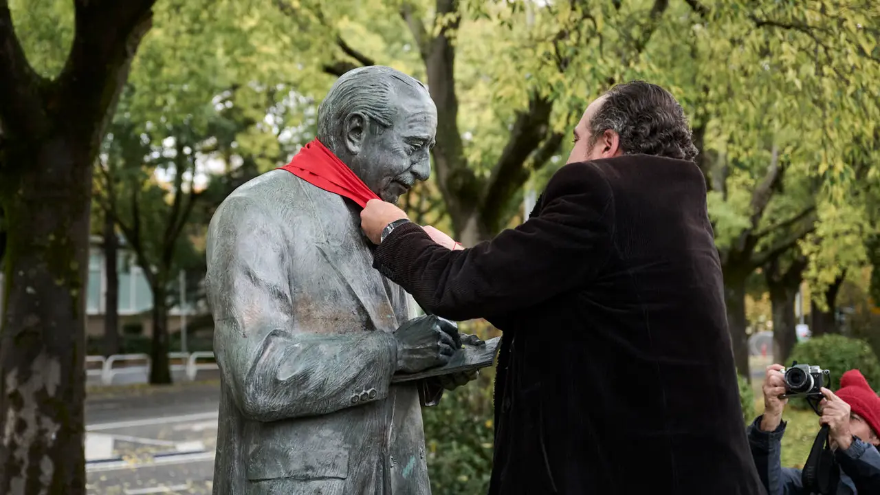 Homenaje a José Joaquín Arazuri en el 25º aniversario de su fallecimiento, organizado por la Sociedad Napardi. PABLO LASAOSA