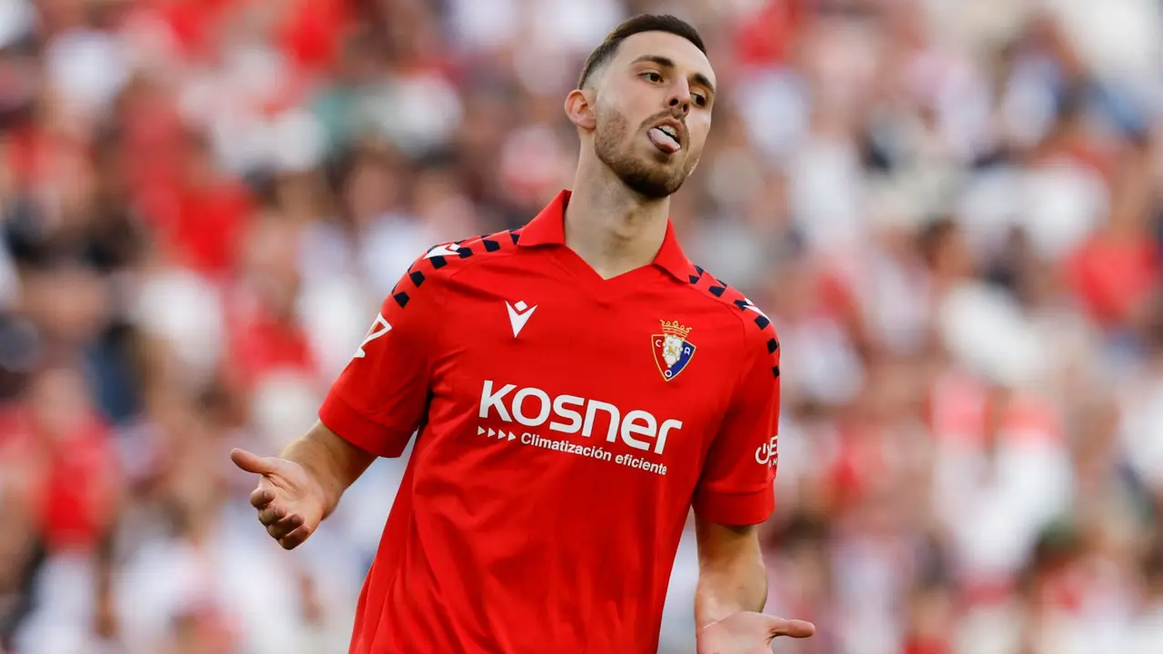 Raúl García en el Sevilla Osasuna. EFE