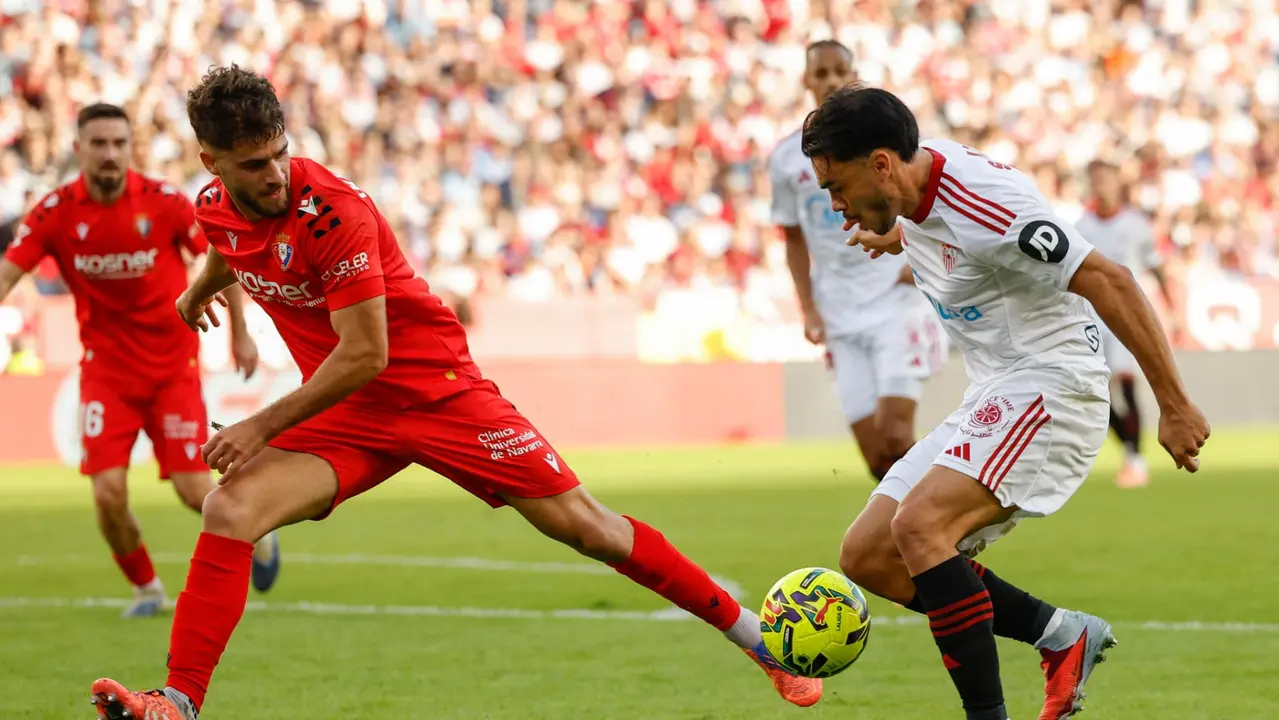 Iker Muñoz en el Sevilla Osasuna. EFE