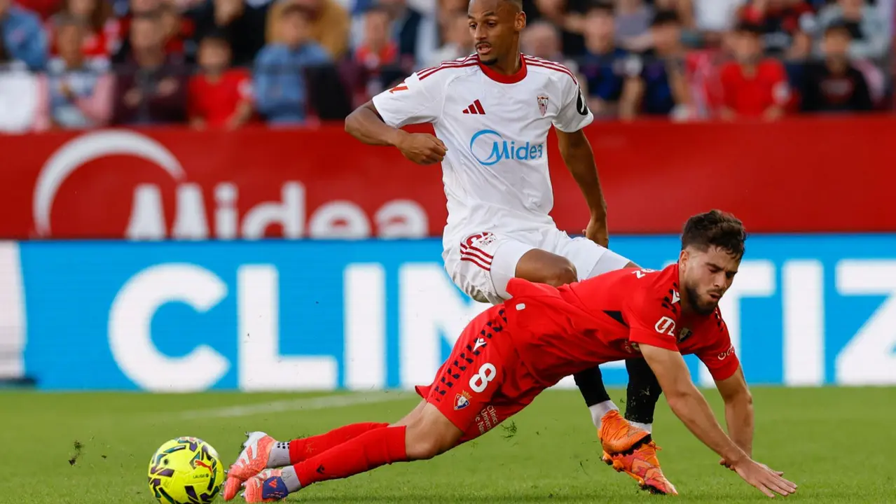 Iker Muñoz en el Sevilla Osasuna. EFE