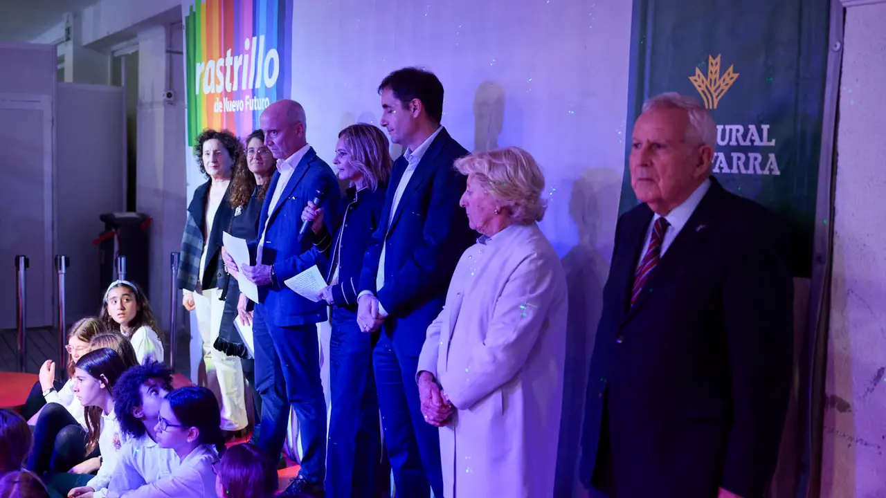 Inauguración del 30º aniversario del rastrillo de la asociación Nuevo Futuro. Antigua estación de autobuses de Pamplona. PABLO LASAOSA