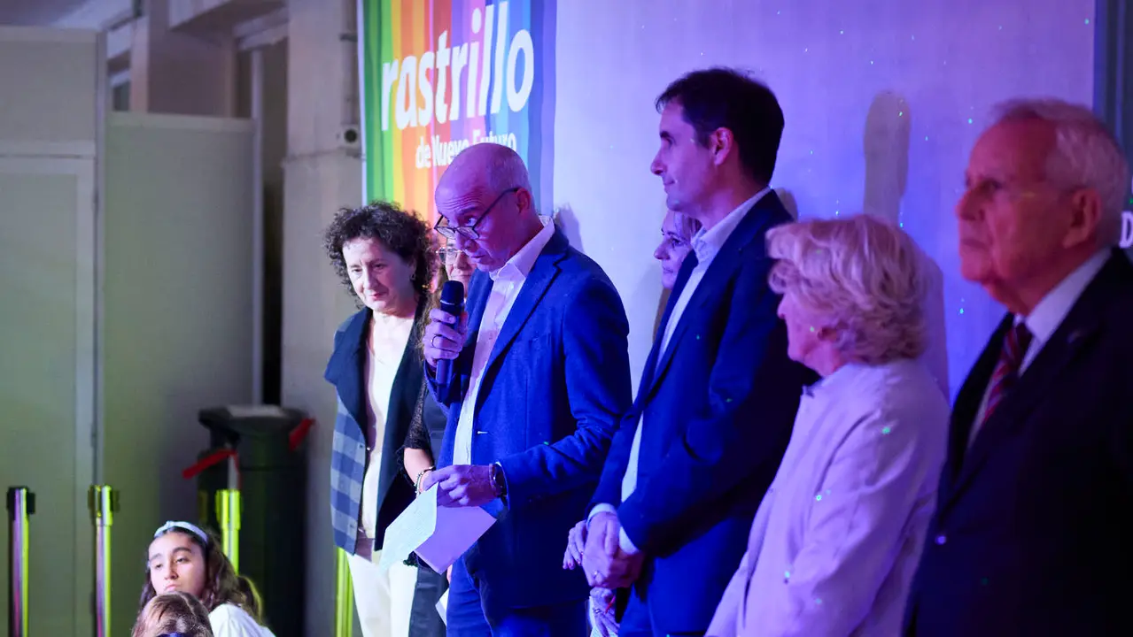 Inauguración del 30º aniversario del rastrillo de la asociación Nuevo Futuro. Antigua estación de autobuses de Pamplona. PABLO LASAOSA