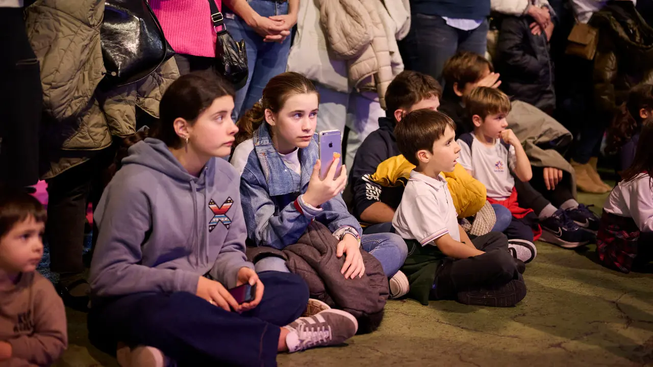 Inauguración del 30º aniversario del rastrillo de la asociación Nuevo Futuro. Antigua estación de autobuses de Pamplona. PABLO LASAOSA