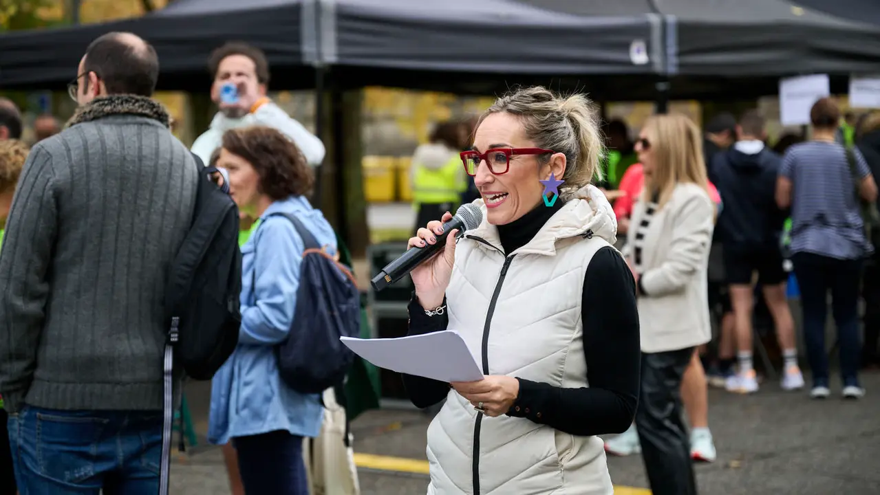 VII Carrera Popular Solidaria '+e', organizada por el Teléfono de la Esperanza de Navarra. PABLO LASAOSA