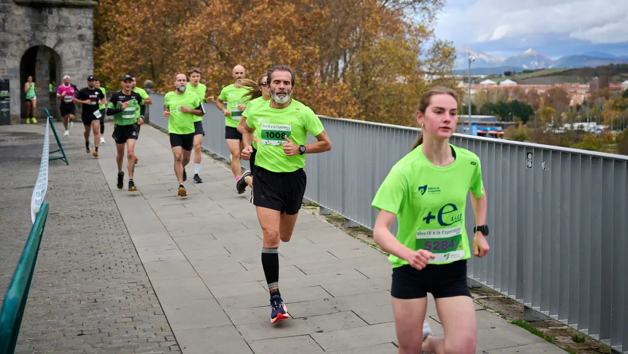 VII Carrera Popular Solidaria '+e', organizada por el Teléfono de la Esperanza de Navarra. PABLO LASAOSA