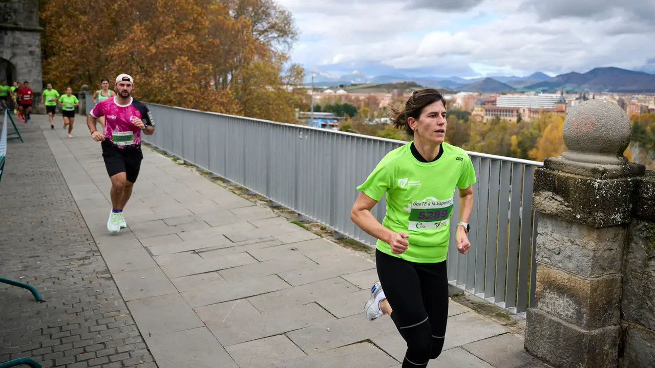VII Carrera Popular Solidaria '+e', organizada por el Teléfono de la Esperanza de Navarra. PABLO LASAOSA