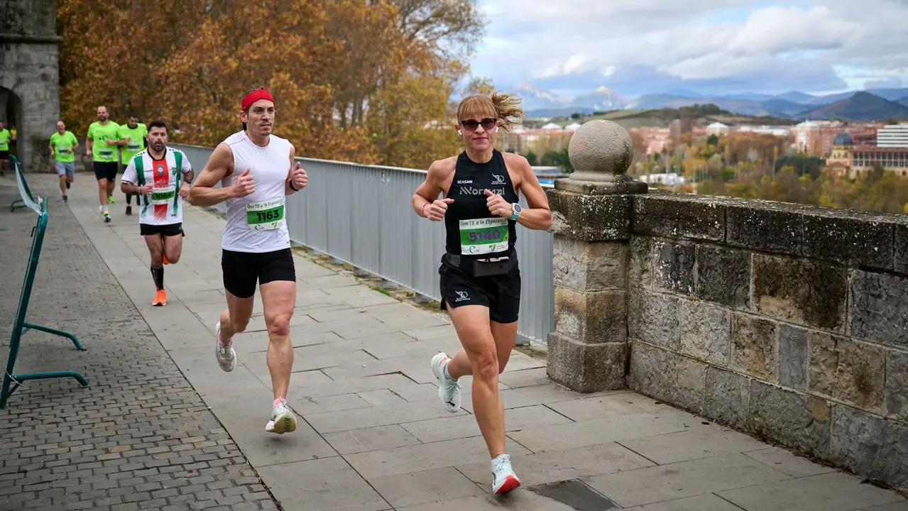 VII Carrera Popular Solidaria '+e', organizada por el Teléfono de la Esperanza de Navarra. PABLO LASAOSA