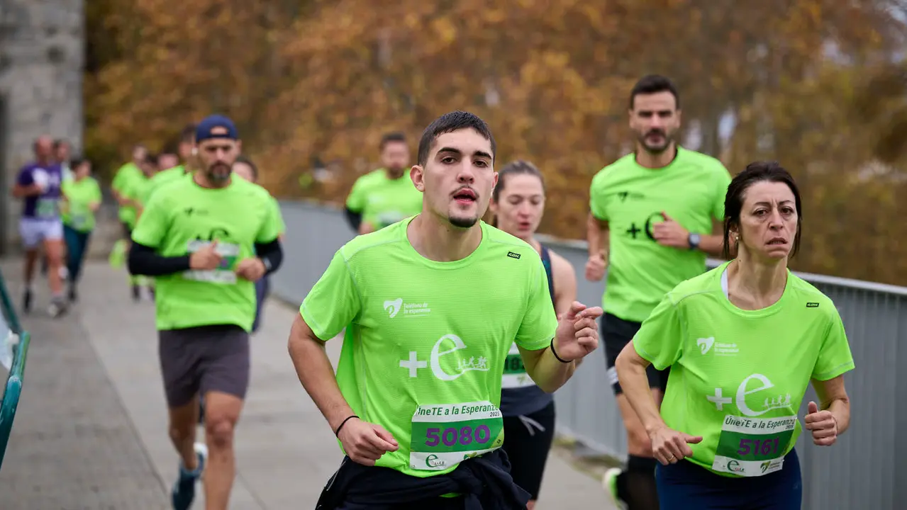 VII Carrera Popular Solidaria '+e', organizada por el Teléfono de la Esperanza de Navarra. PABLO LASAOSA