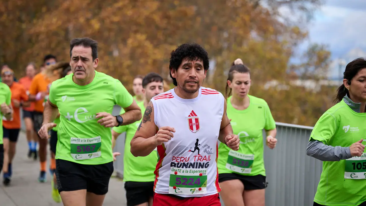 VII Carrera Popular Solidaria '+e', organizada por el Teléfono de la Esperanza de Navarra. PABLO LASAOSA