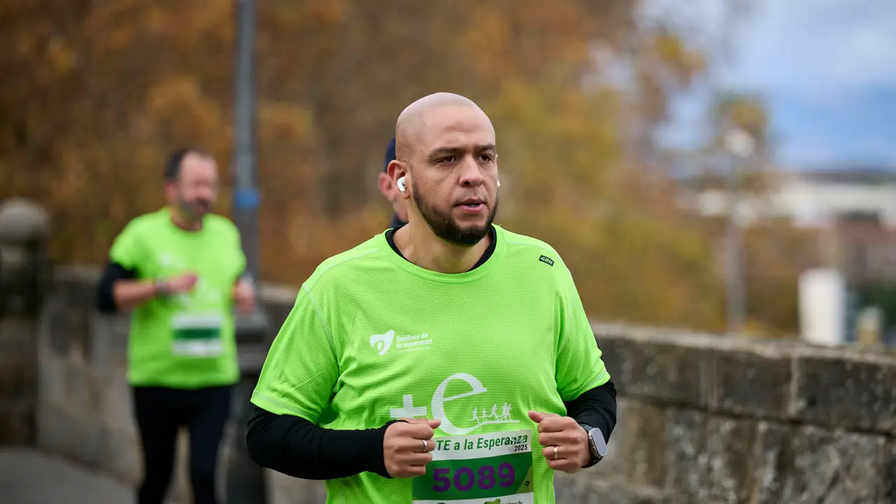 VII Carrera Popular Solidaria '+e', organizada por el Teléfono de la Esperanza de Navarra. PABLO LASAOSA