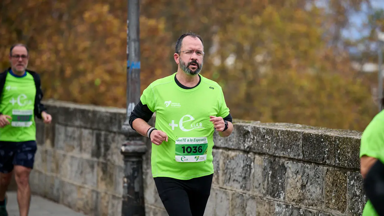 VII Carrera Popular Solidaria '+e', organizada por el Teléfono de la Esperanza de Navarra. PABLO LASAOSA