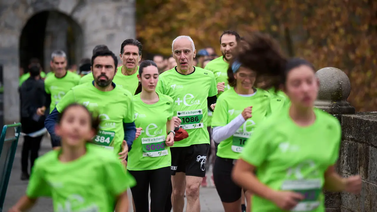VII Carrera Popular Solidaria '+e', organizada por el Teléfono de la Esperanza de Navarra. PABLO LASAOSA
