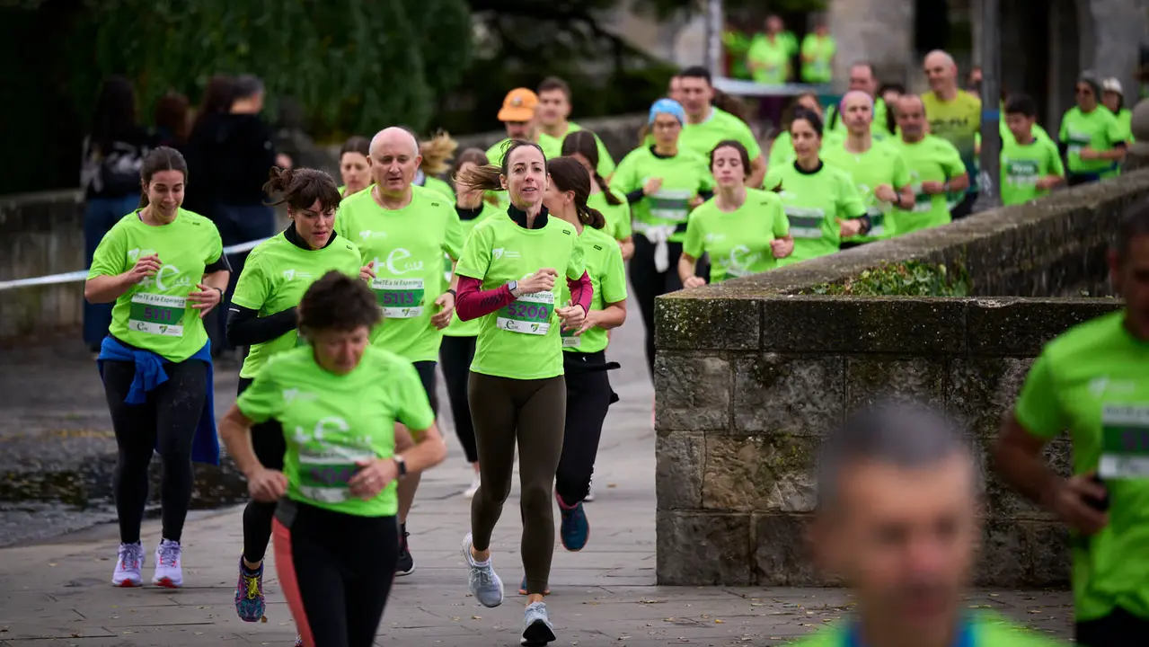 VII Carrera Popular Solidaria '+e', organizada por el Teléfono de la Esperanza de Navarra. PABLO LASAOSA