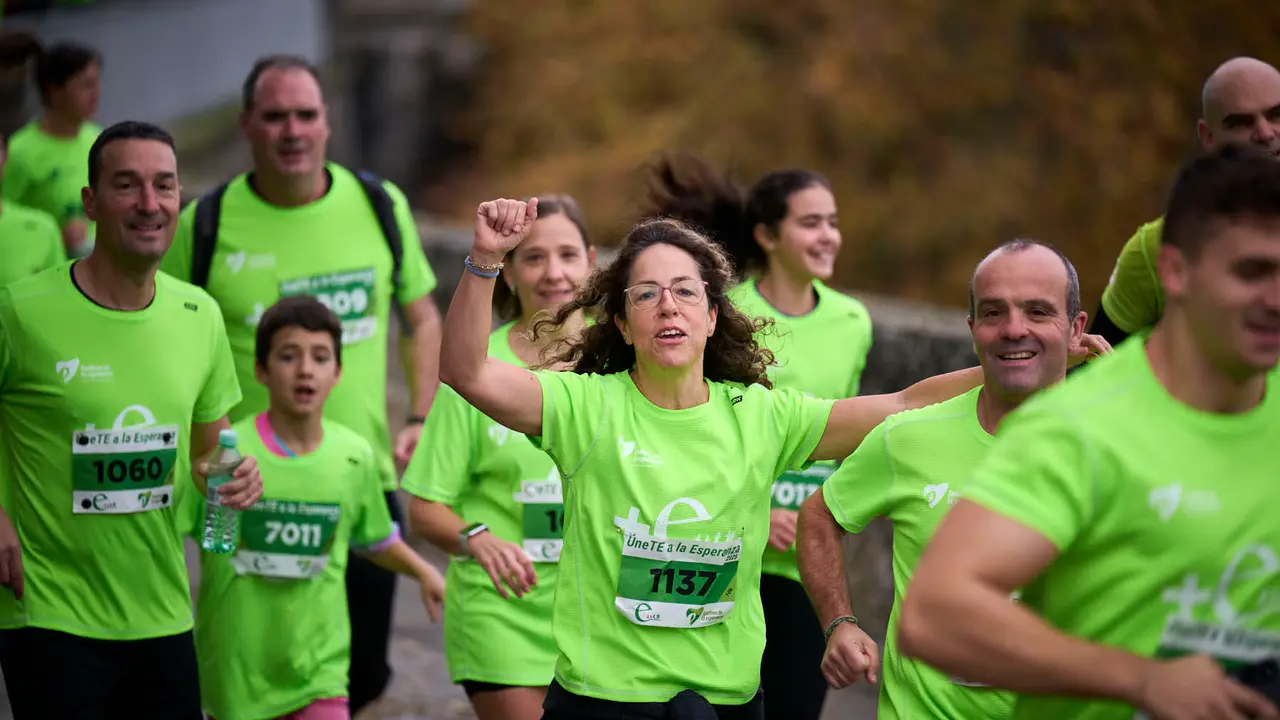 VII Carrera Popular Solidaria '+e', organizada por el Teléfono de la Esperanza de Navarra. PABLO LASAOSA