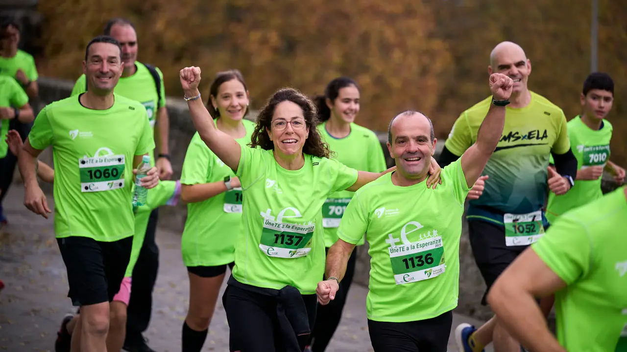 VII Carrera Popular Solidaria '+e', organizada por el Teléfono de la Esperanza de Navarra. PABLO LASAOSA