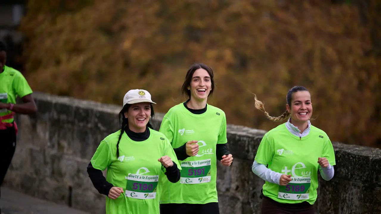 VII Carrera Popular Solidaria '+e', organizada por el Teléfono de la Esperanza de Navarra. PABLO LASAOSA