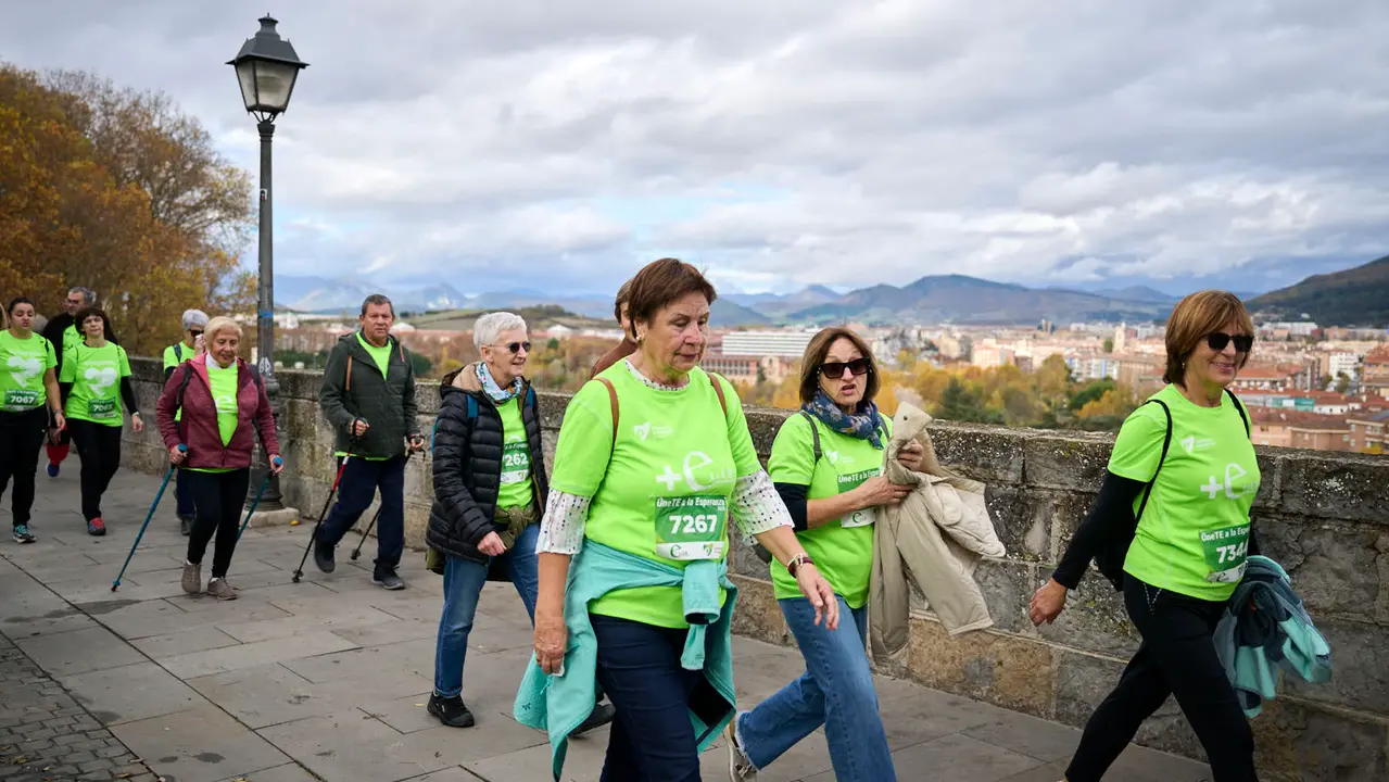 VII Carrera Popular Solidaria '+e', organizada por el Teléfono de la Esperanza de Navarra. PABLO LASAOSA
