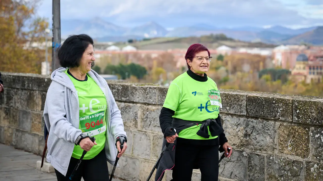 VII Carrera Popular Solidaria '+e', organizada por el Teléfono de la Esperanza de Navarra. PABLO LASAOSA