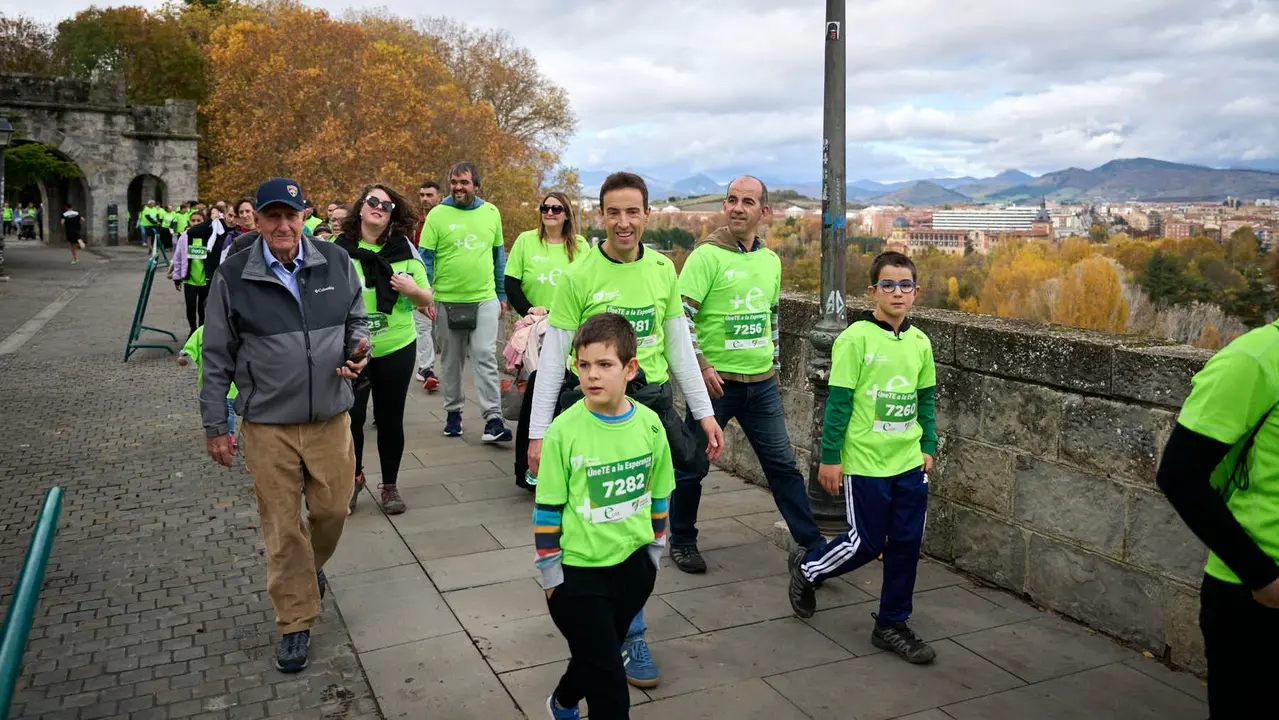 VII Carrera Popular Solidaria '+e', organizada por el Teléfono de la Esperanza de Navarra. PABLO LASAOSA