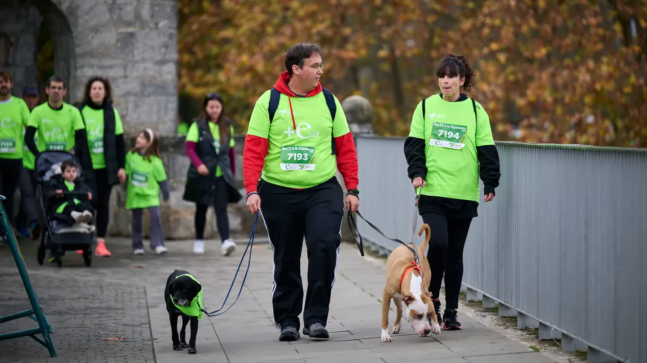 VII Carrera Popular Solidaria '+e', organizada por el Teléfono de la Esperanza de Navarra. PABLO LASAOSA