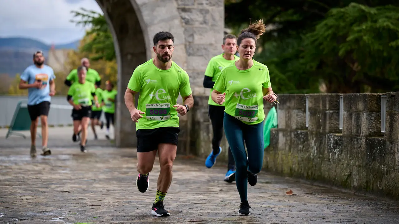 VII Carrera Popular Solidaria '+e', organizada por el Teléfono de la Esperanza de Navarra. PABLO LASAOSA