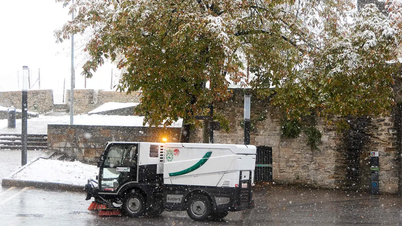 Nieve en Pamplona. IÑIGO ALZUGARAY