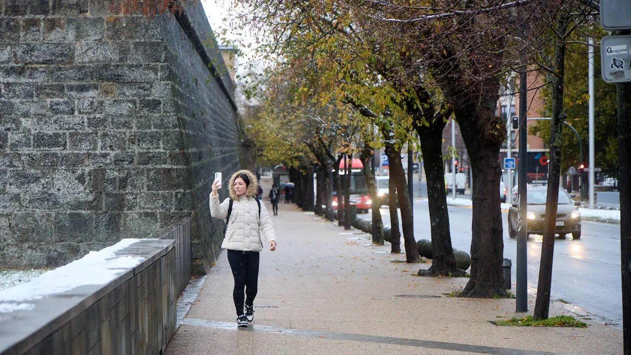 Nieve en Pamplona. IÑIGO ALZUGARAY