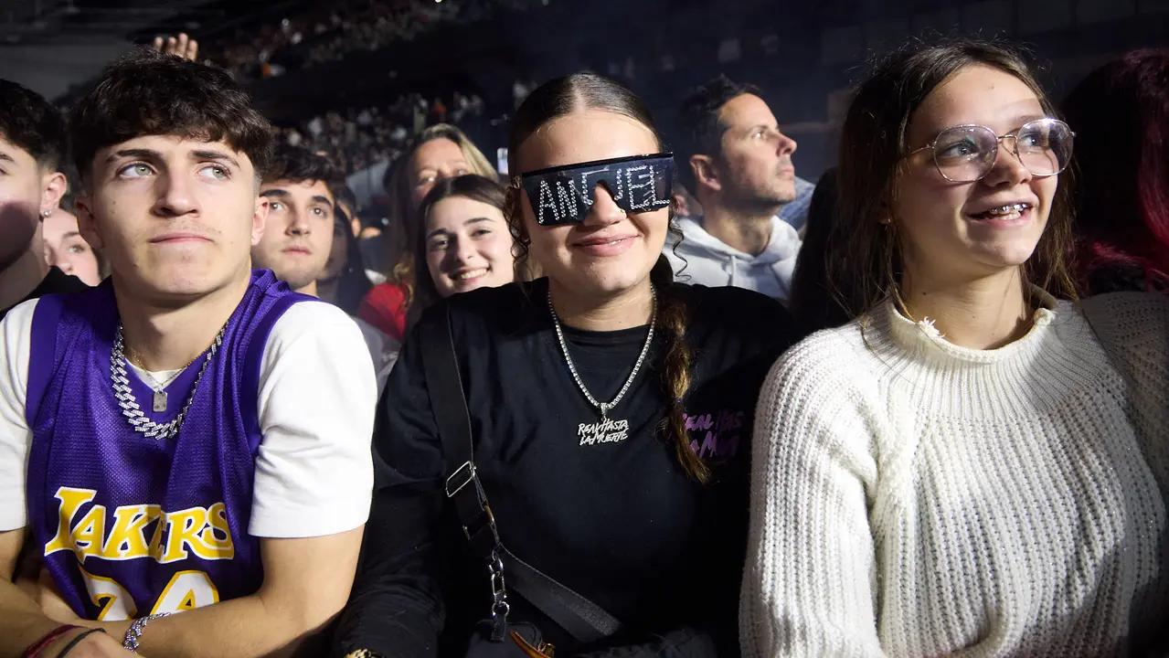Concierto del cantante y compositor puertorriqueño de reguetón y trap latino Anuel AA en el pabellón Navarra Arena de Pamplona dentro de su gira Europe Tour 2025. IÑIGO ALZUGARAY