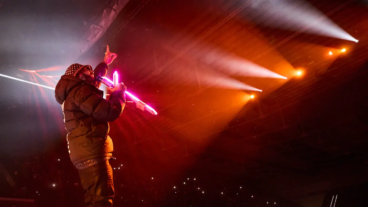 Concierto del cantante y compositor puertorriqueño de reguetón y trap latino Anuel AA en el pabellón Navarra Arena de Pamplona dentro de su gira Europe Tour 2025. IÑIGO ALZUGARAY