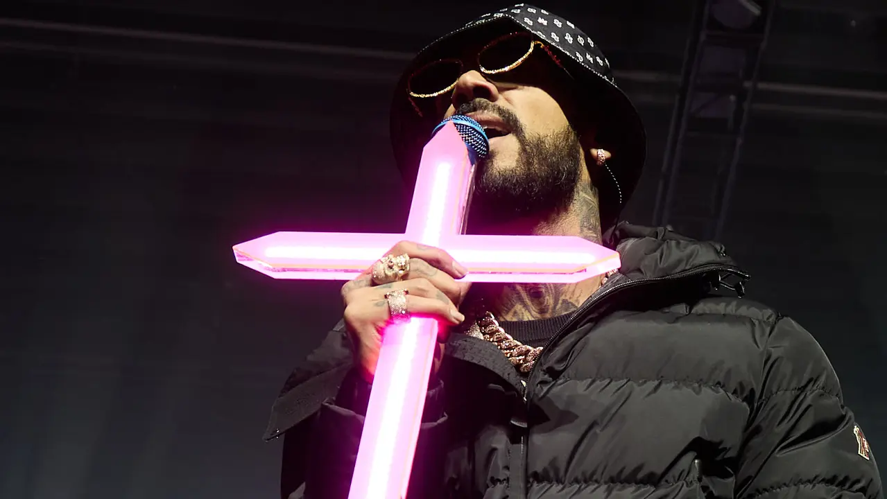 Concierto del cantante y compositor puertorriqueño de reguetón y trap latino Anuel AA en el pabellón Navarra Arena de Pamplona dentro de su gira Europe Tour 2025. IÑIGO ALZUGARAY