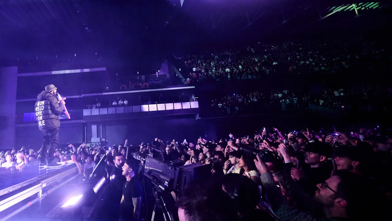 Concierto del cantante y compositor puertorriqueño de reguetón y trap latino Anuel AA en el pabellón Navarra Arena de Pamplona dentro de su gira Europe Tour 2025. IÑIGO ALZUGARAY
