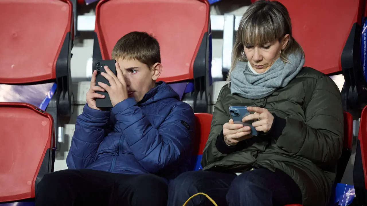 La grada del estadio de El Sadar durante el partido de La Liga EA Sports entre CA Osasuna y Real Sociedad disputado en Pamplona. IÑIGO ALZUGARAY