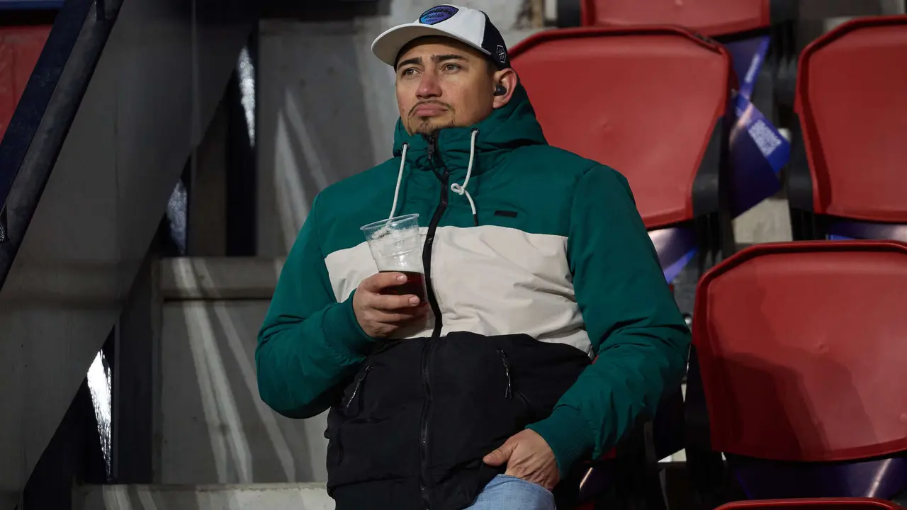 La grada del estadio de El Sadar durante el partido de La Liga EA Sports entre CA Osasuna y Real Sociedad disputado en Pamplona. IÑIGO ALZUGARAY