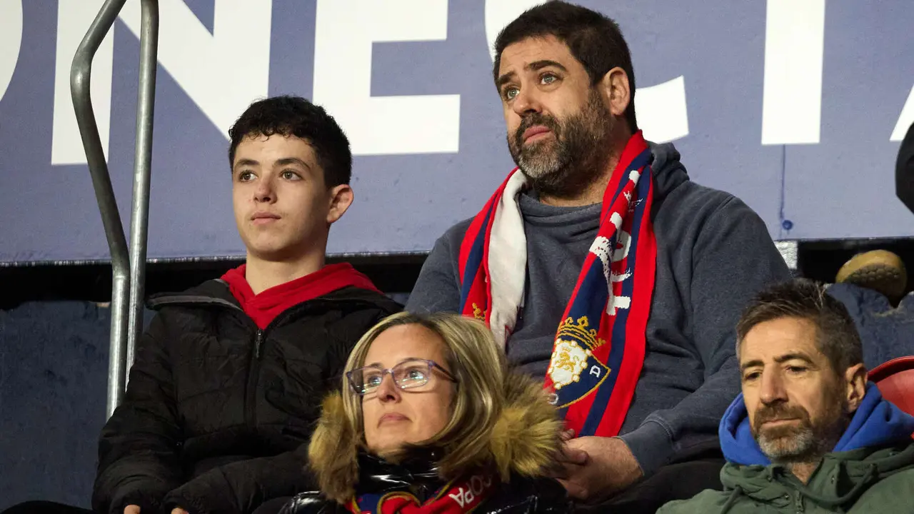 La grada del estadio de El Sadar durante el partido de La Liga EA Sports entre CA Osasuna y Real Sociedad disputado en Pamplona. IÑIGO ALZUGARAY