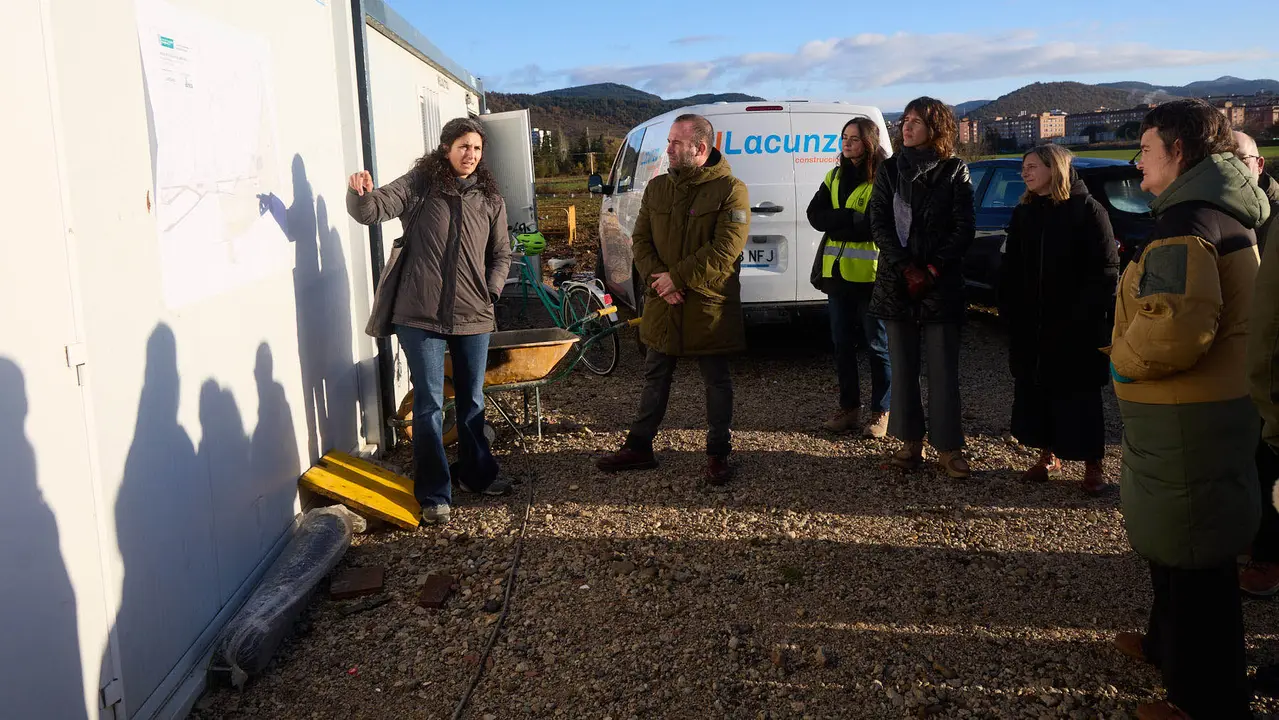 La Gerencia y la Comisión de Urbanismo del Ayuntamiento de Pamplona visitan las obras de la fase 3.1 del parque de Magdalena. IÑIGO ALZUGARAY