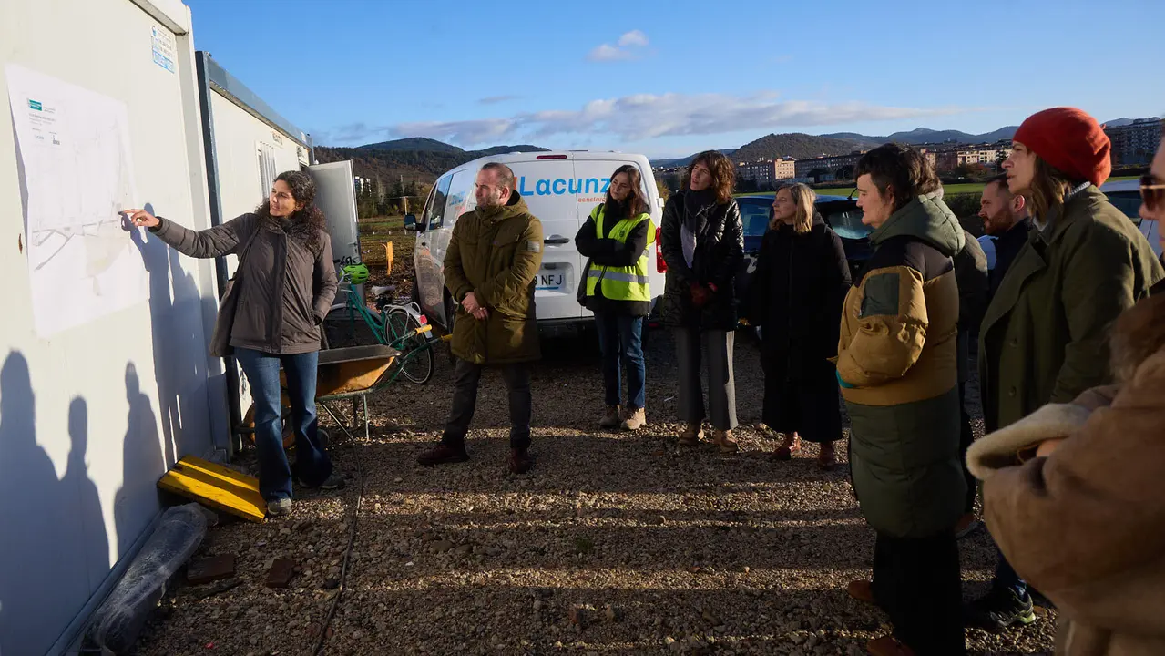 La Gerencia y la Comisión de Urbanismo del Ayuntamiento de Pamplona visitan las obras de la fase 3.1 del parque de Magdalena. IÑIGO ALZUGARAY