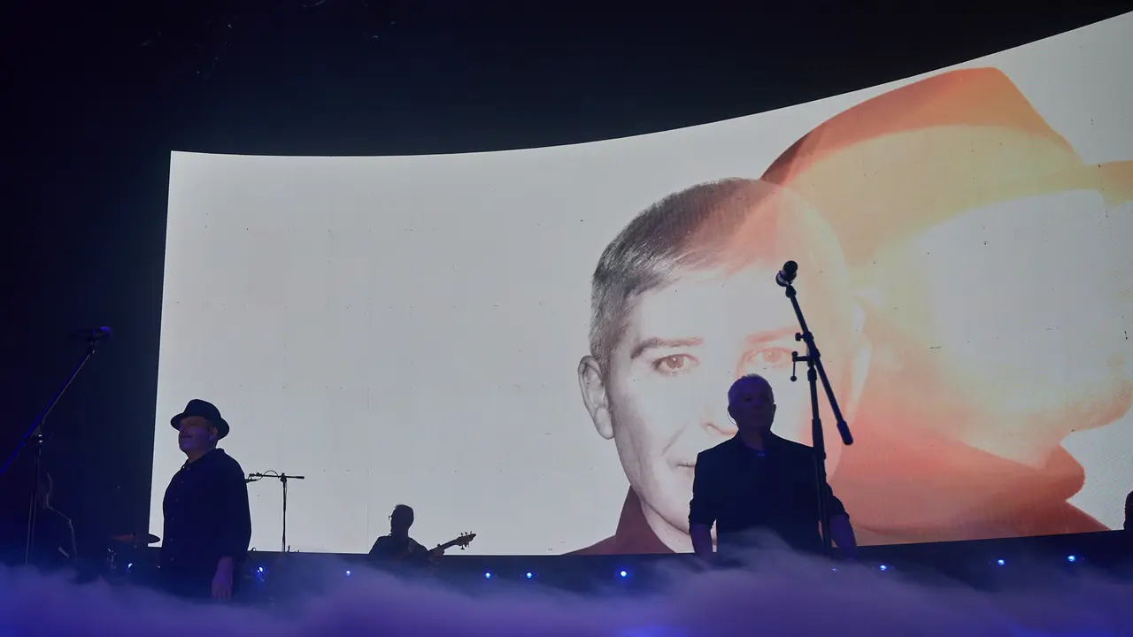 Concierto de los Pecos en el pabellón Navarra Arena dentro de su gira ' Dos Voces y Una Historia'. IÑIGO ALZUGARAY