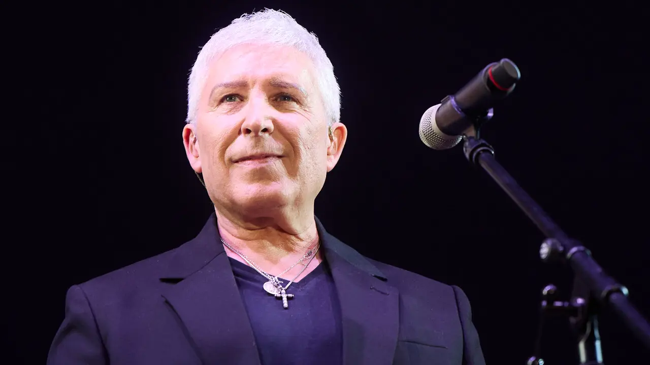 Concierto de los Pecos en el pabellón Navarra Arena dentro de su gira ' Dos Voces y Una Historia'. IÑIGO ALZUGARAY