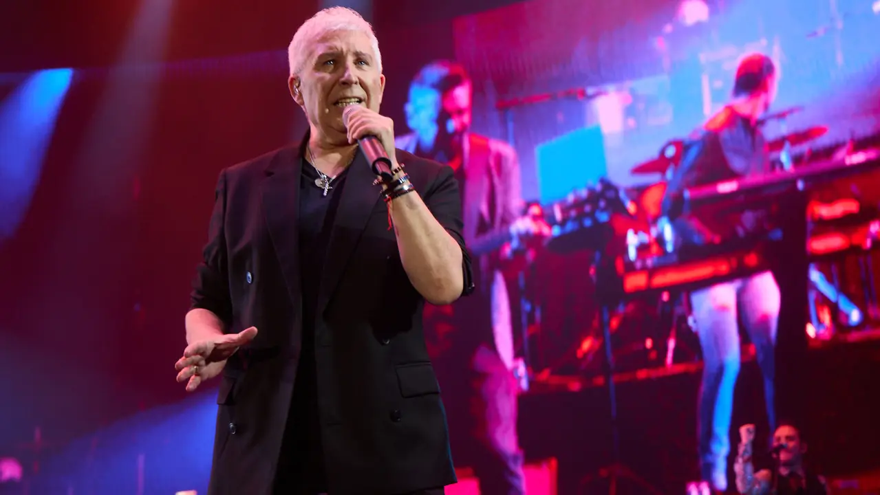 Concierto de los Pecos en el pabellón Navarra Arena dentro de su gira ' Dos Voces y Una Historia'. IÑIGO ALZUGARAY