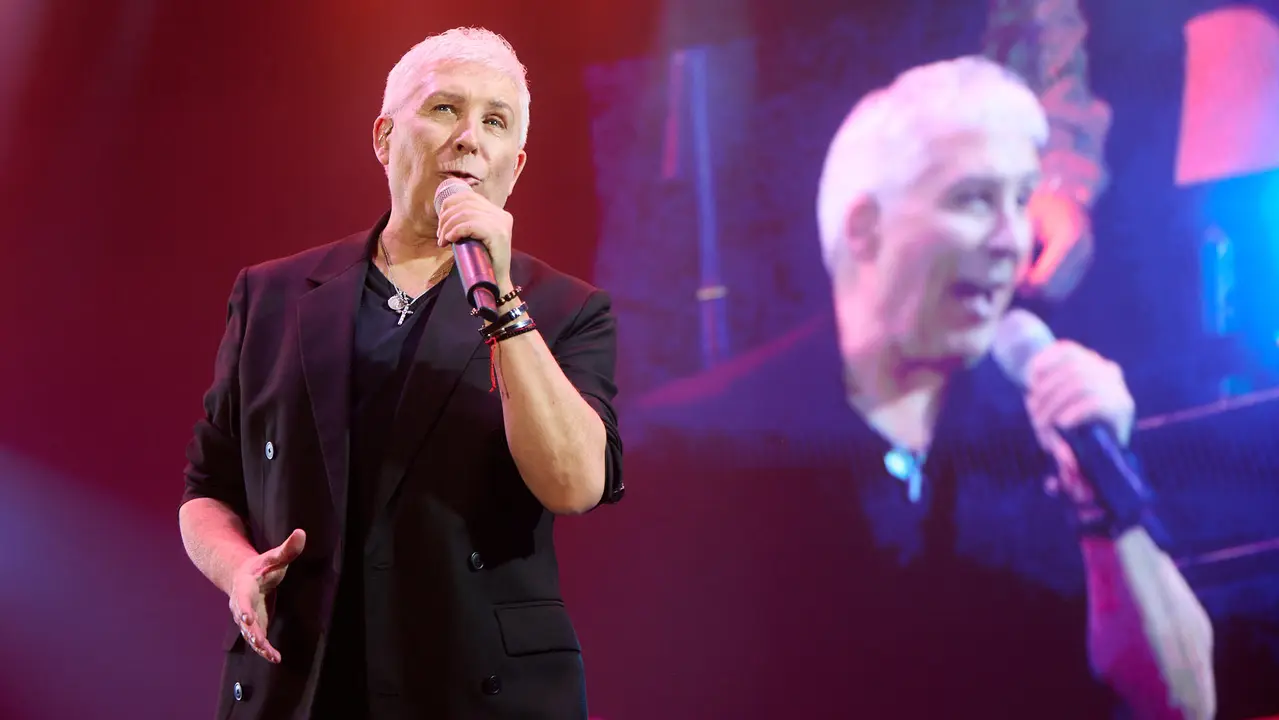 Concierto de los Pecos en el pabellón Navarra Arena dentro de su gira ' Dos Voces y Una Historia'. IÑIGO ALZUGARAY