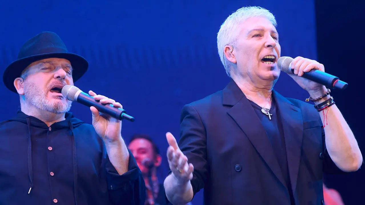 Concierto de los Pecos en el pabellón Navarra Arena dentro de su gira ' Dos Voces y Una Historia'. IÑIGO ALZUGARAY