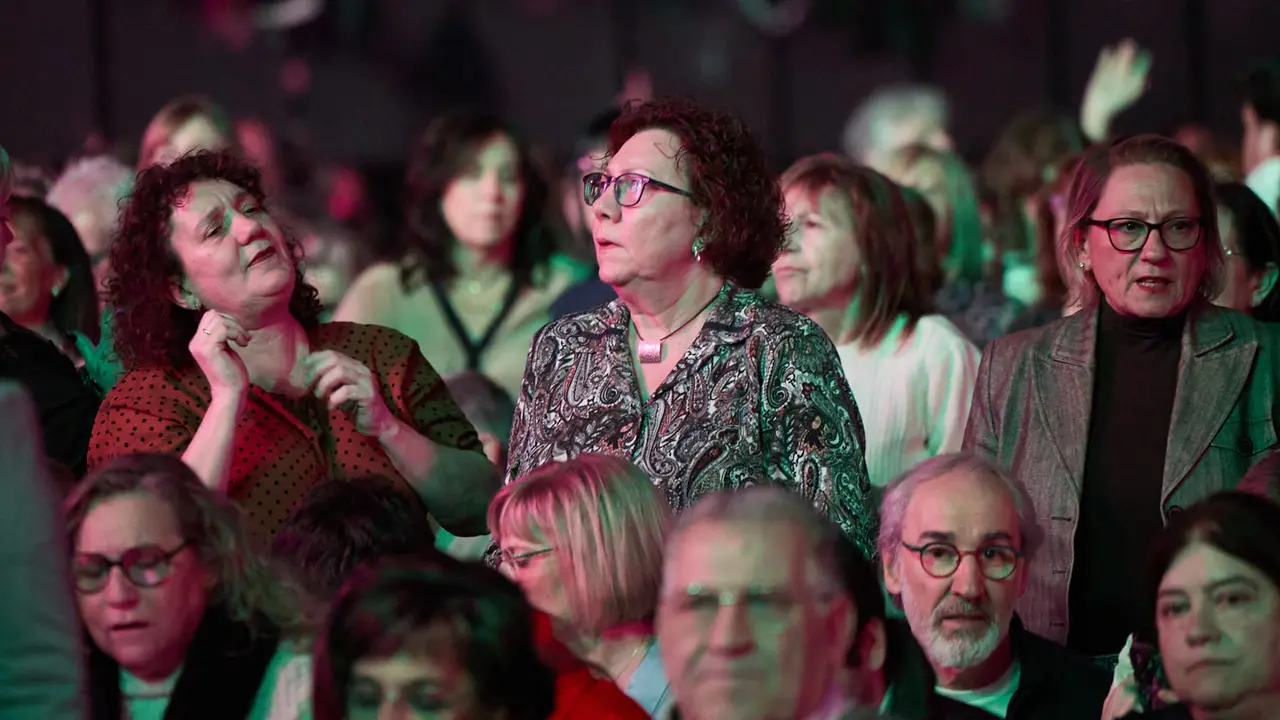 Concierto de los Pecos en el pabellón Navarra Arena dentro de su gira ' Dos Voces y Una Historia'. IÑIGO ALZUGARAY