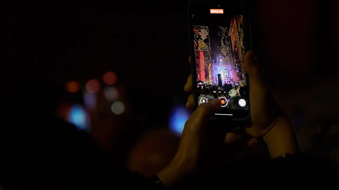 Encendido de las luces navideñas en Pamplona. IÑIGO ALZUGARAY