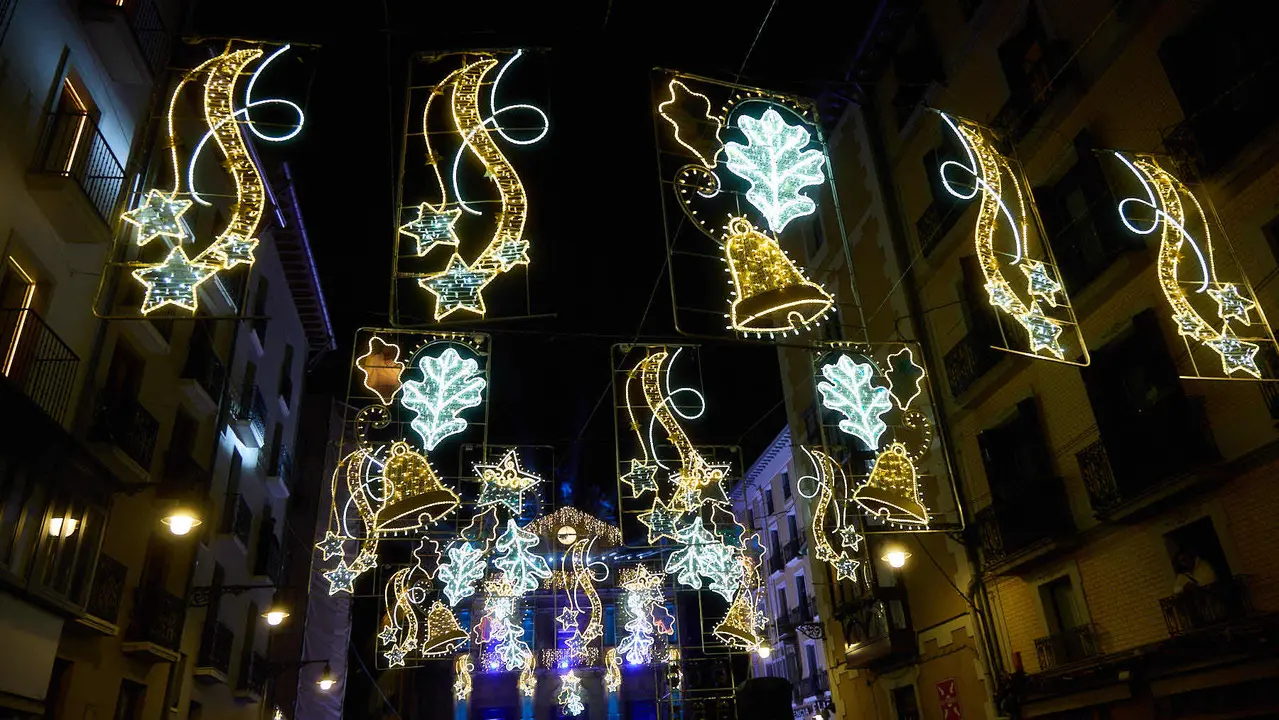Encendido de las luces navideñas en Pamplona. IÑIGO ALZUGARAY