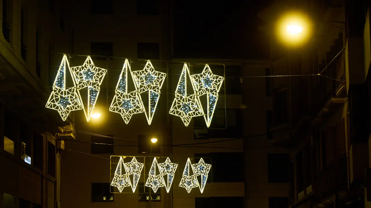 Encendido de las luces navideñas en Pamplona. IÑIGO ALZUGARAY