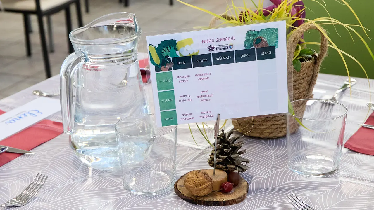 Inauguración del Comedor Comunitario en el Club de Personas Jubiladas San Esteban de Berriozar. IÑIGO ALZUGARAY